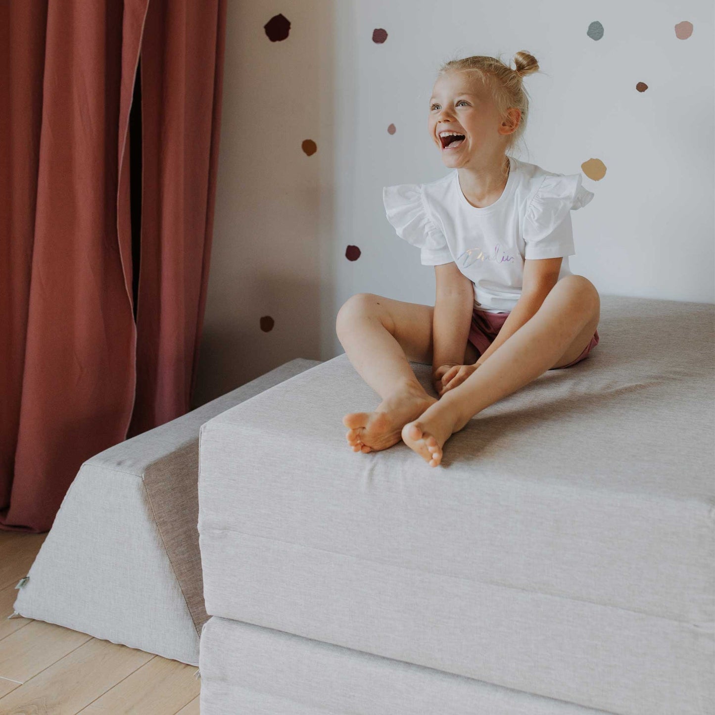 beige lasten sohvasetti