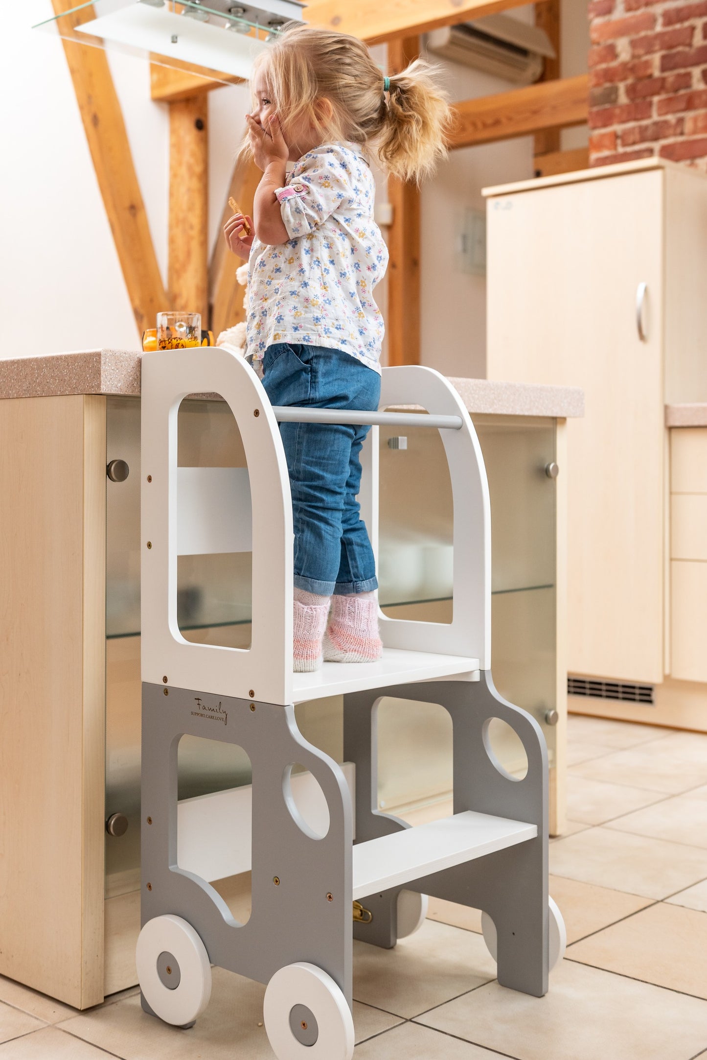 Car Kitchen Helper / Learning Table