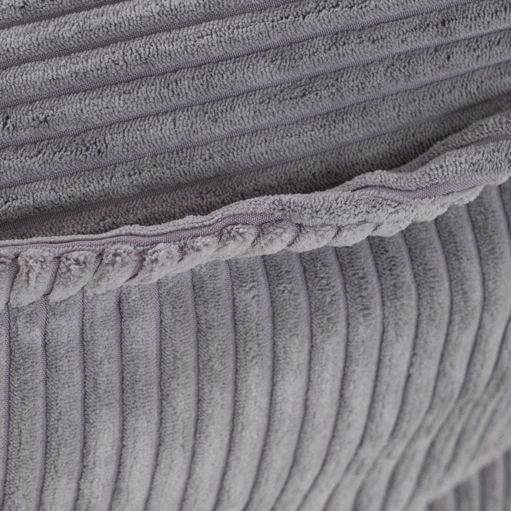 lähikuva-harmaa-säkkituoli