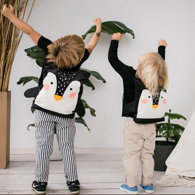 Pienten lasten reppu-pingviini