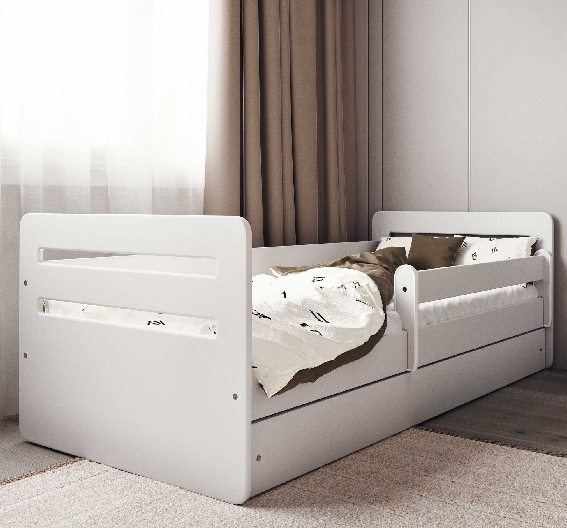 Lasten sänky turvalaidalla