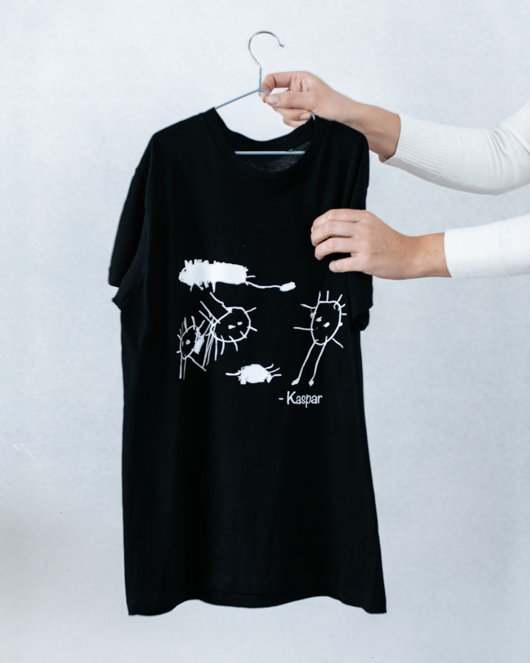 Isänpäivälahja lapsen piirustuksesta paita