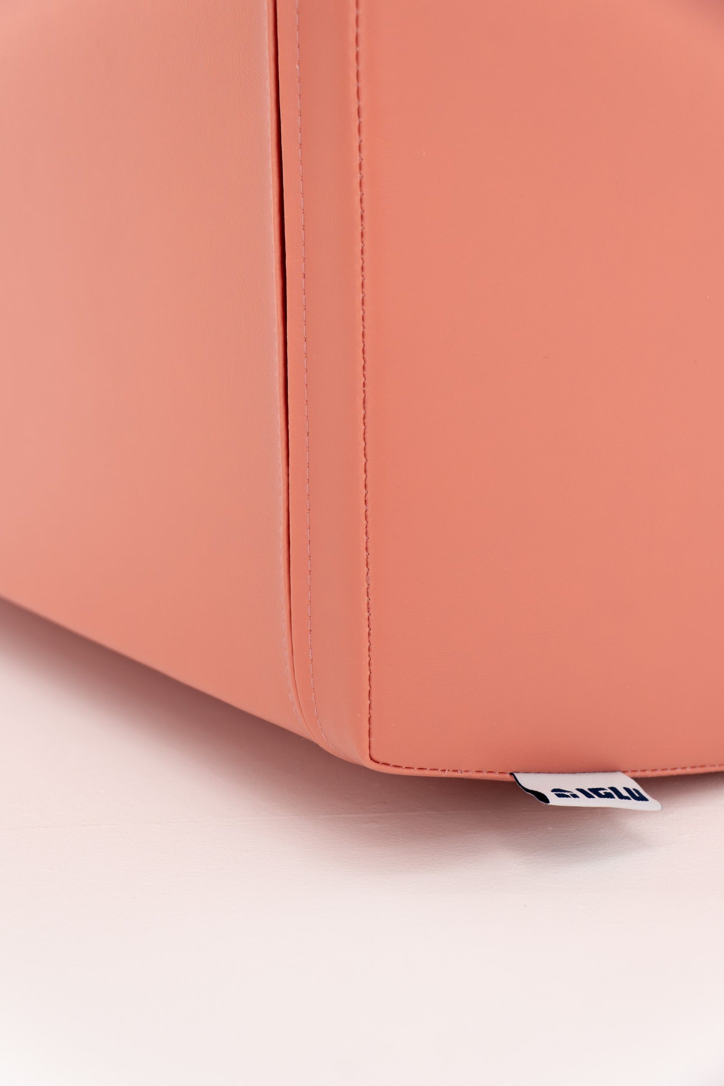 Lasten keinutuoli -lohenpunainen