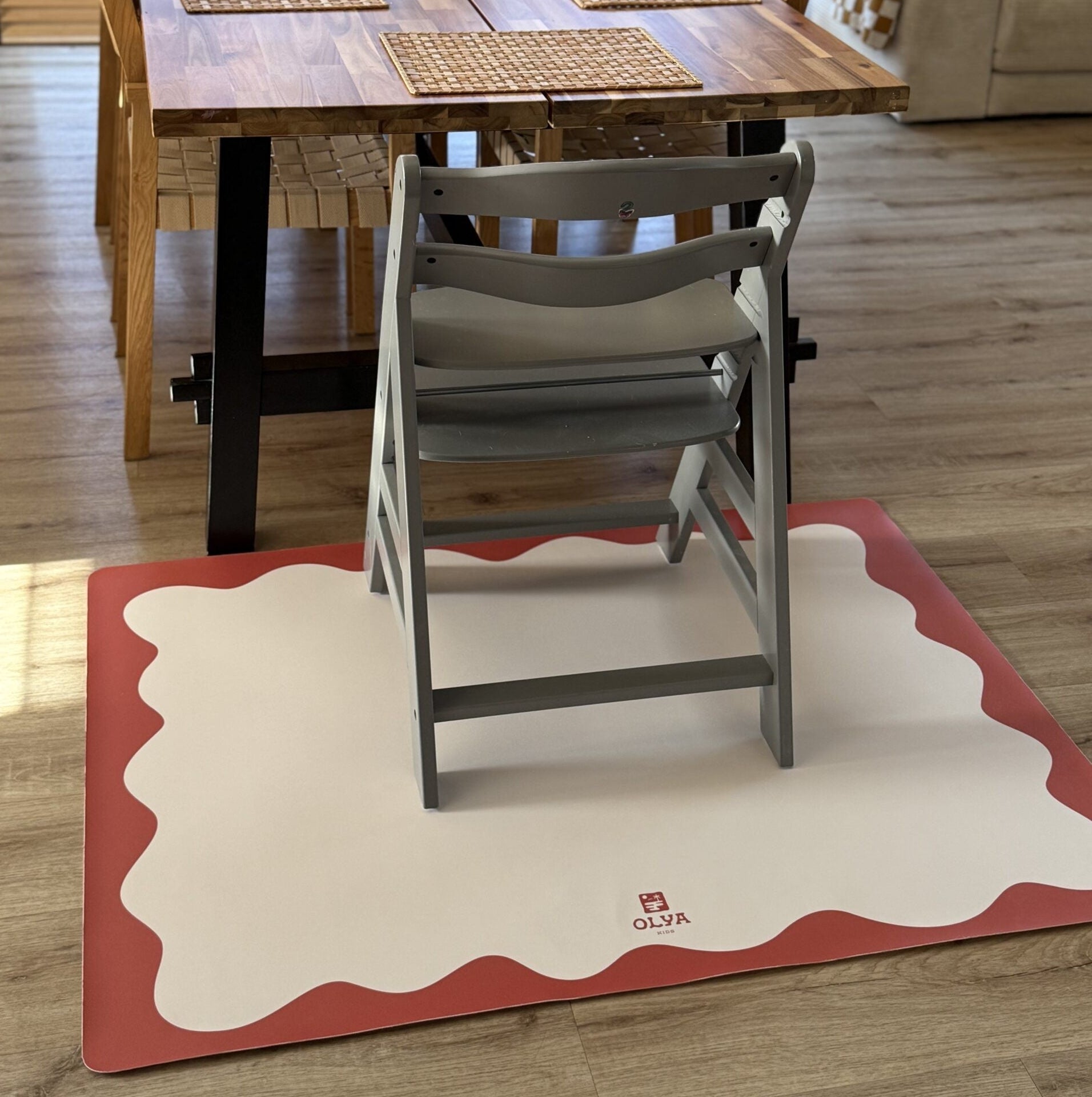 Lasten lattiasuoja liukumaton ja vedenpitävä  - Red Frame