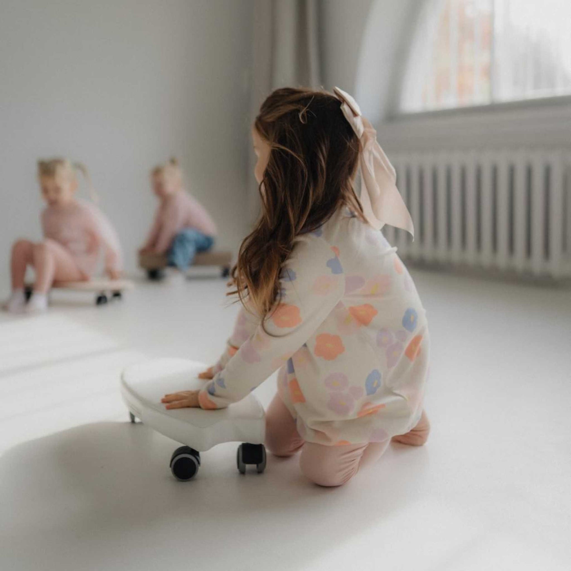 Lasten surffilauta ajolelu sisäkäyttöön 