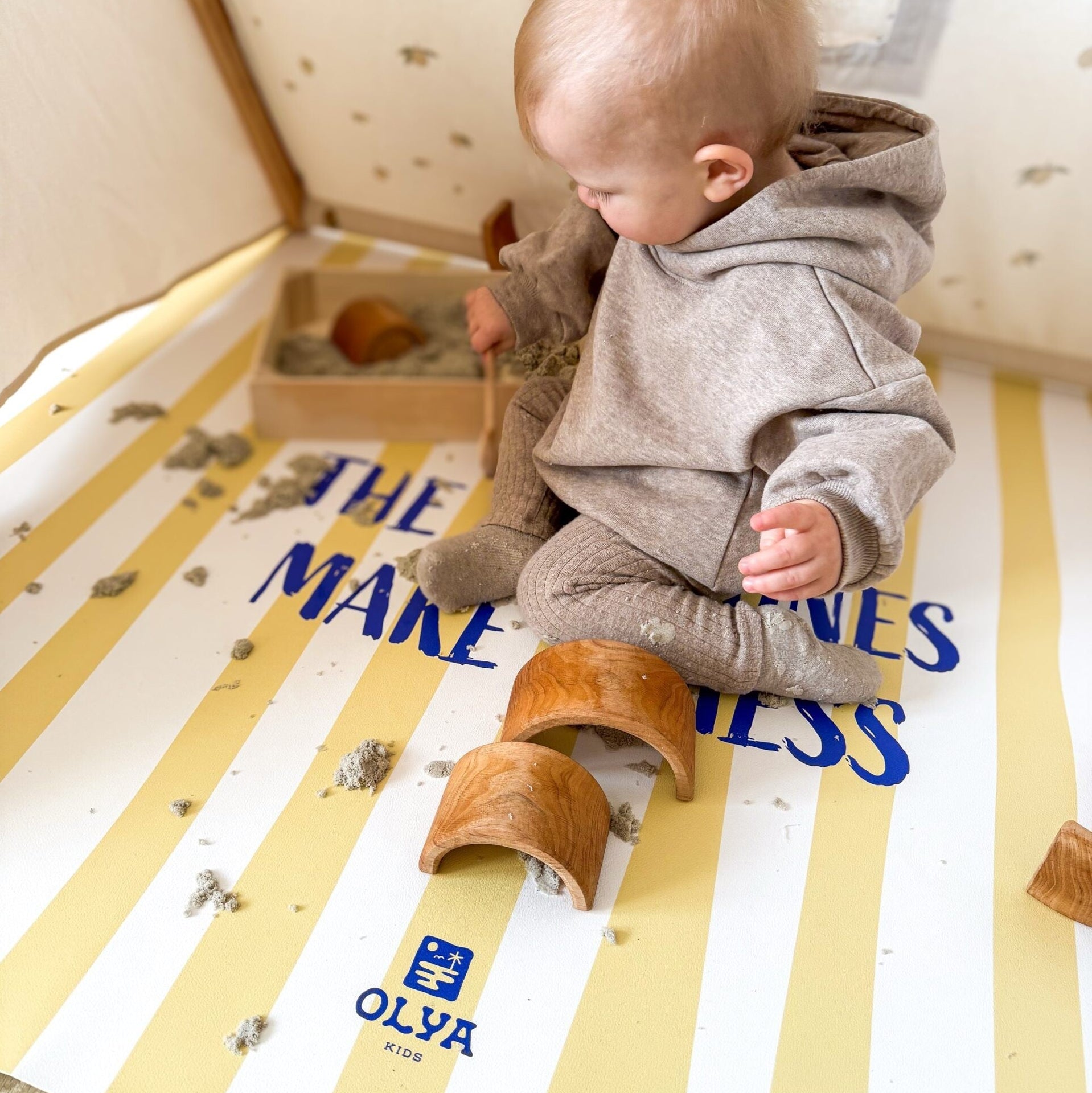 Lattiasuoja askarteluun lapsille, vedenpitävä ja liukumaton lattiasuoja - Wild Citronello