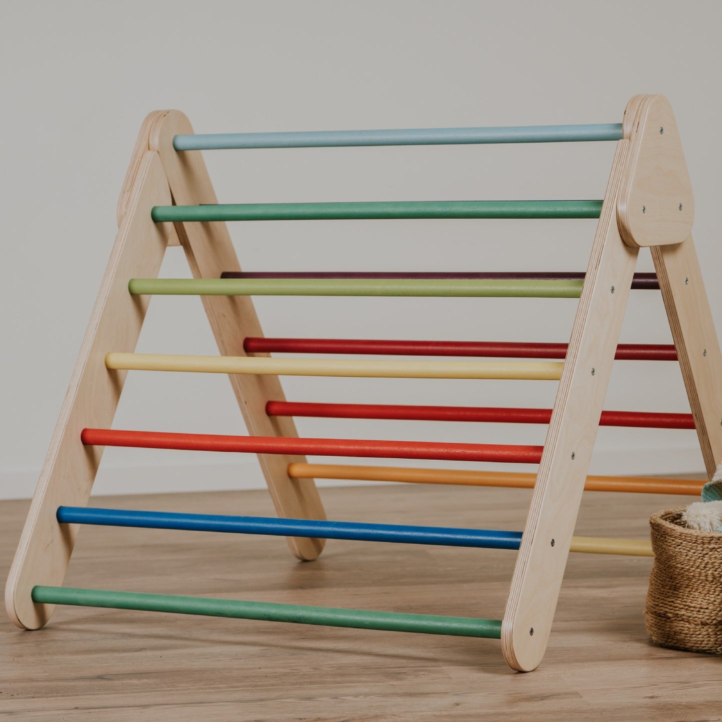 Pikler lasten kiipeilykolmio - Rainbow, ladten kiipeilytikkaat