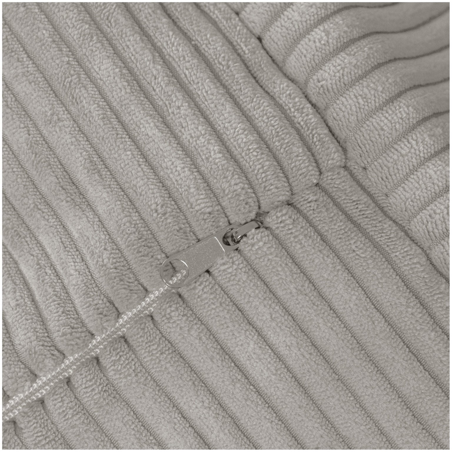 Plush Nest Beige lasten säkkituoli-vetoketju