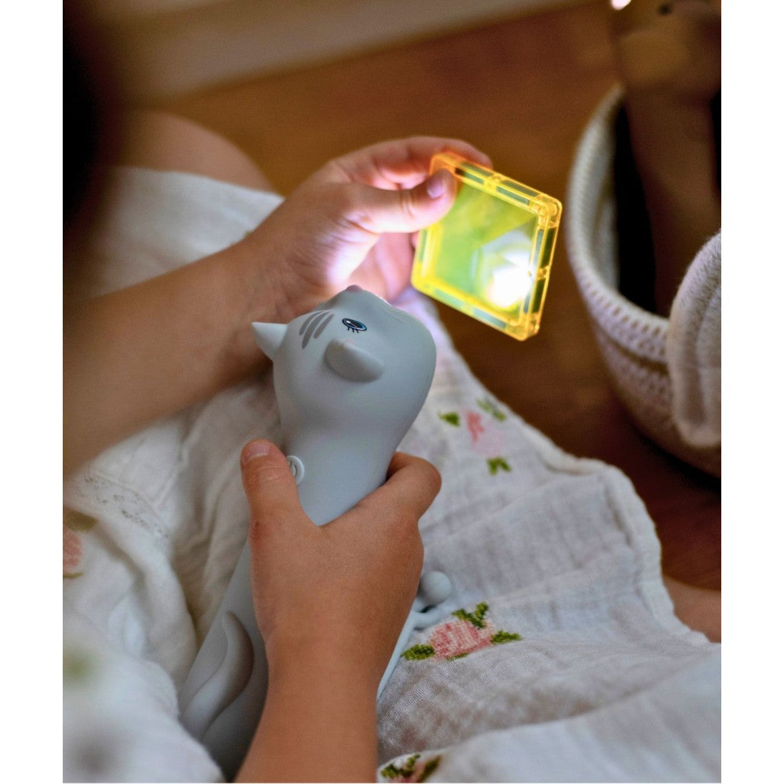 Rabbit&Friends lasten taskulamppu kissa