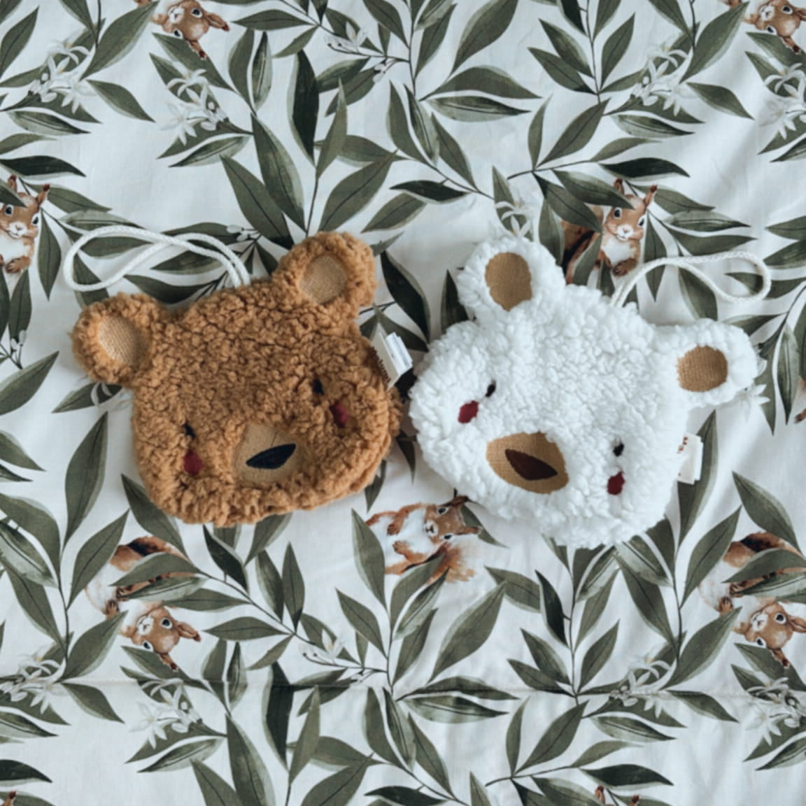 Tuttipidike, vauvan ensipehmolelu valkoinen nalle