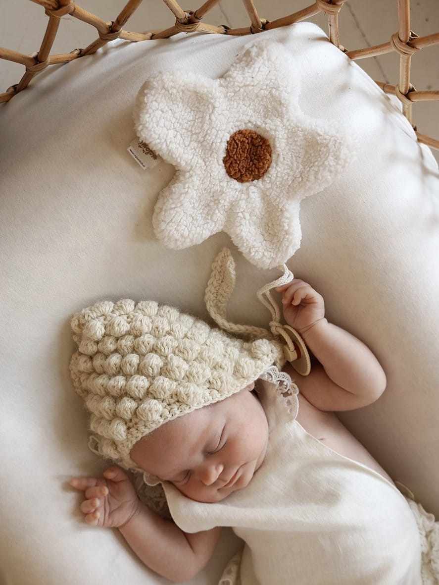 Vauvan pehmolelu ja tutinpidike - Kukka