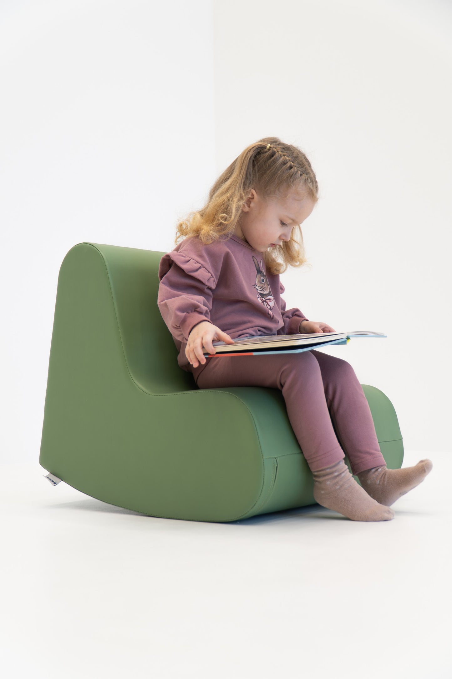 Vihreä Keinutuoli pienelle lapselle