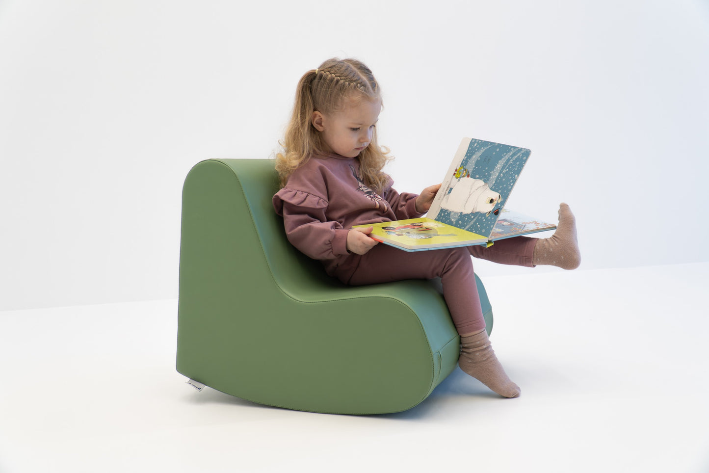 Vihreä lasten keinutuoli