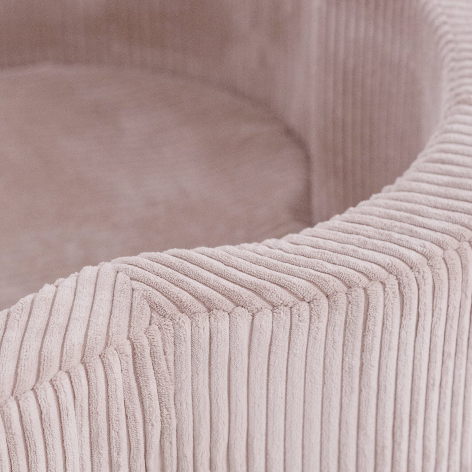 kukka-pallomeri-lapselle-vaaleanpunainen