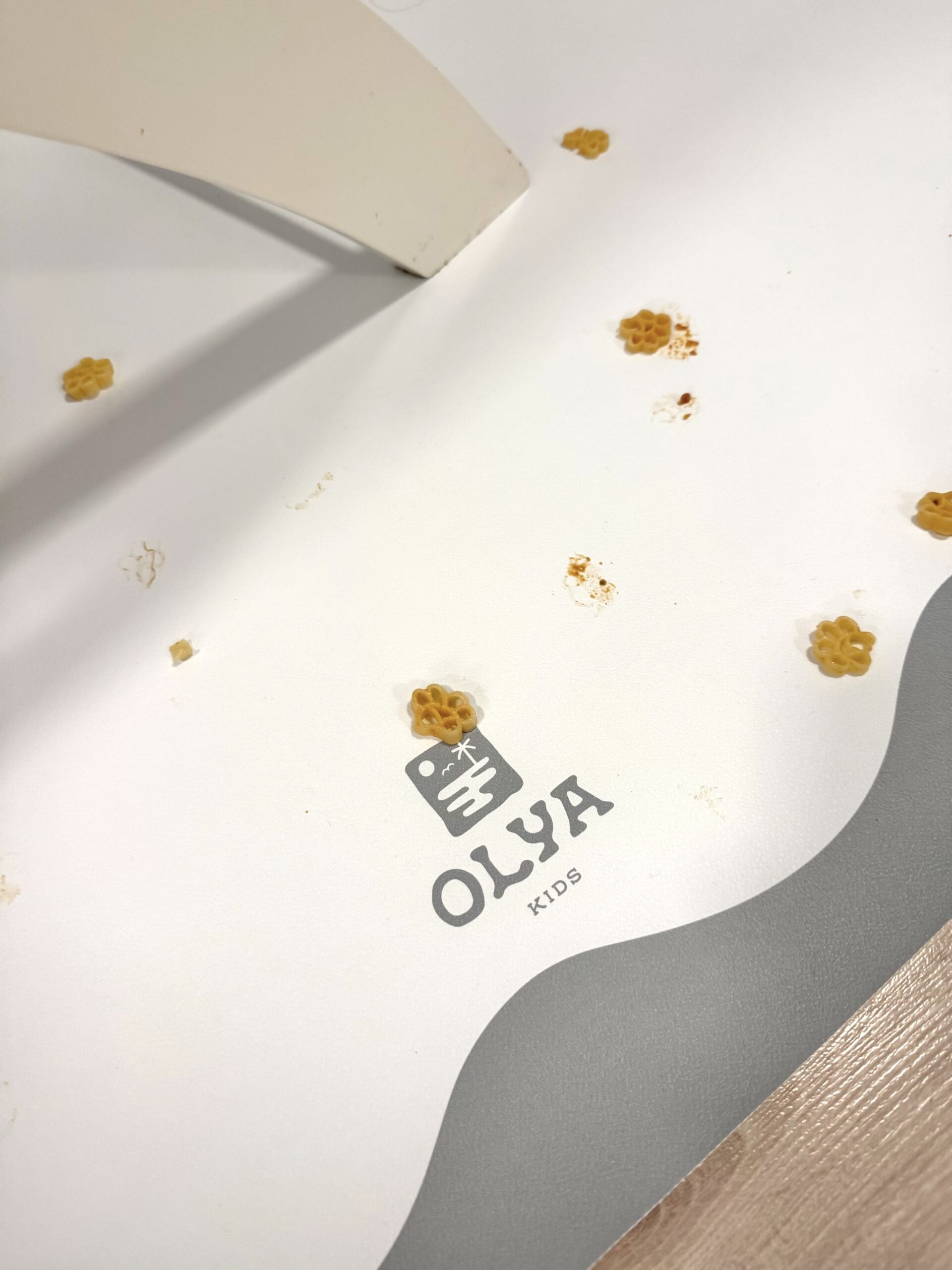 lasten lattiasuoja ruokailuun-olya kids