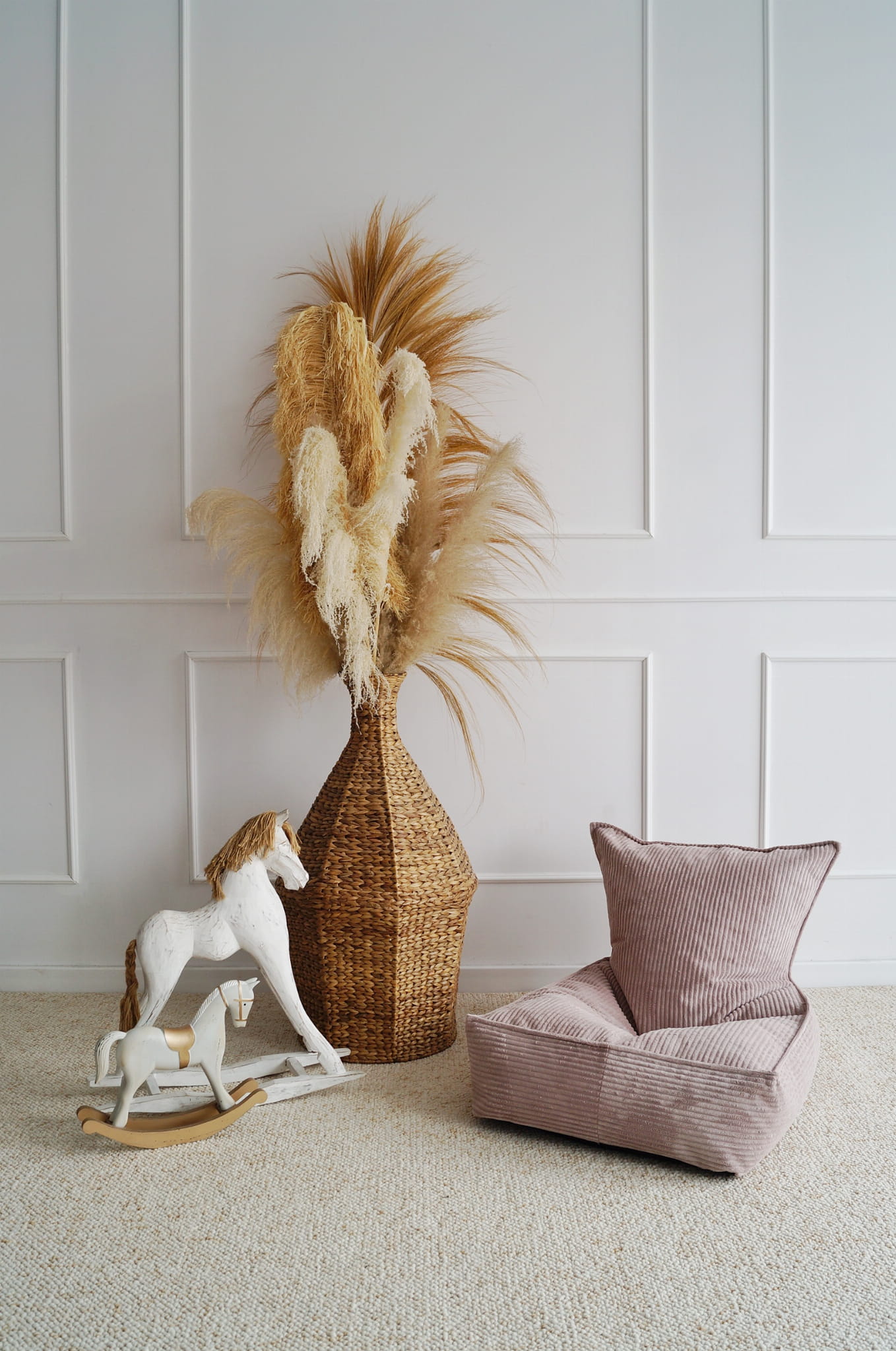 Monio lasten säkkituoli selkänojalla Vaaleanpunainen 