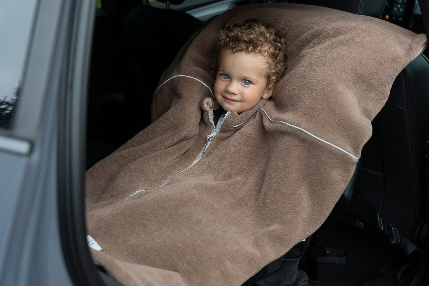 lasten turvaistuinviitta autoponcho-brave bear