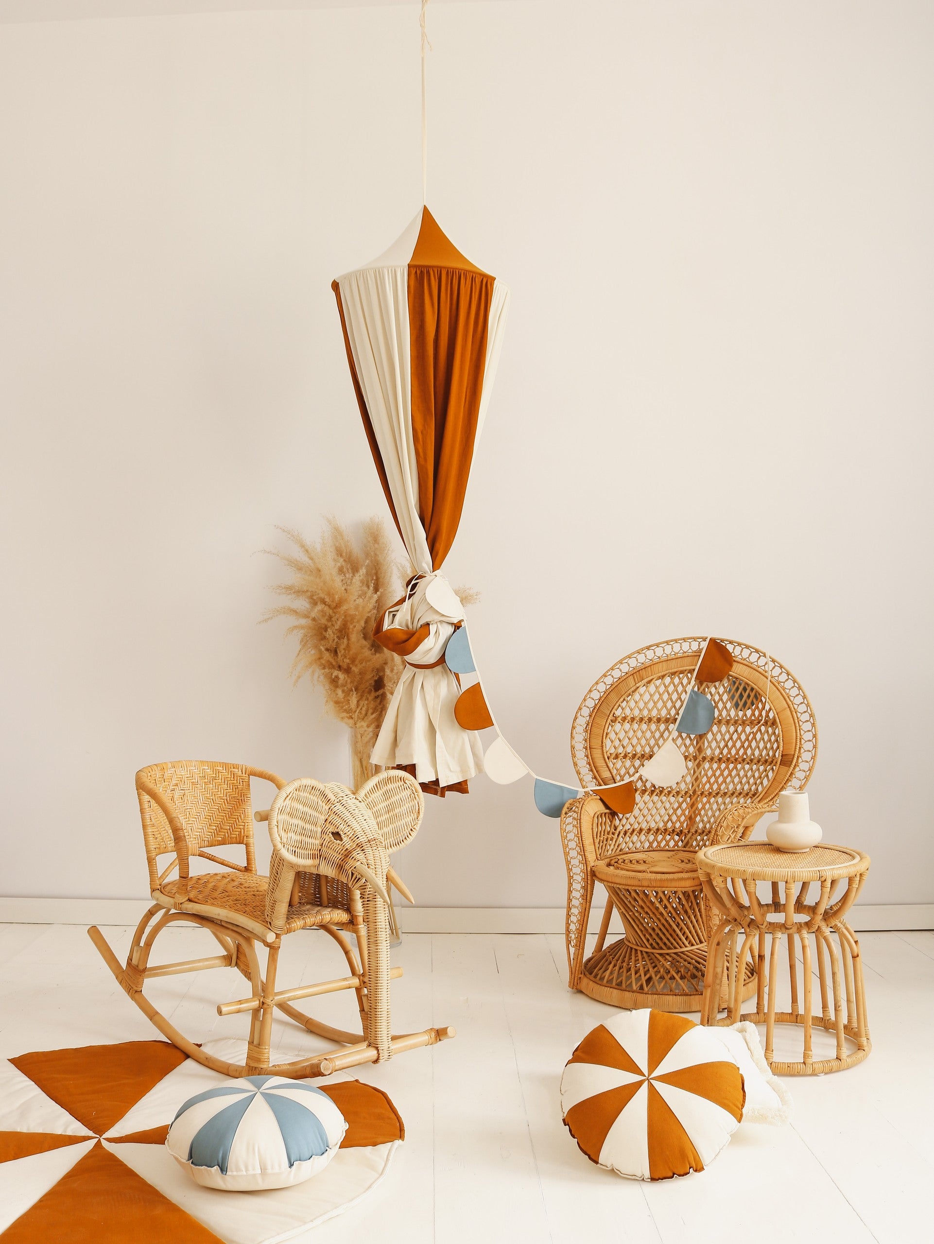 lastenhuoneen verhokatos puuvillasta ja pellavasta – Caramel Circus