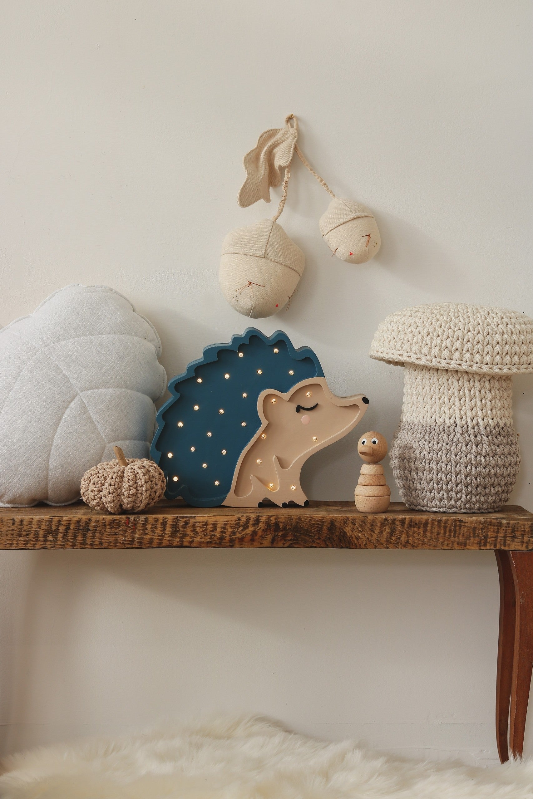 Lasten yövalo Siili Little Lights Hedgehog Lamp