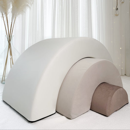 sateenkaari lasten leikkimoduulit beigenä