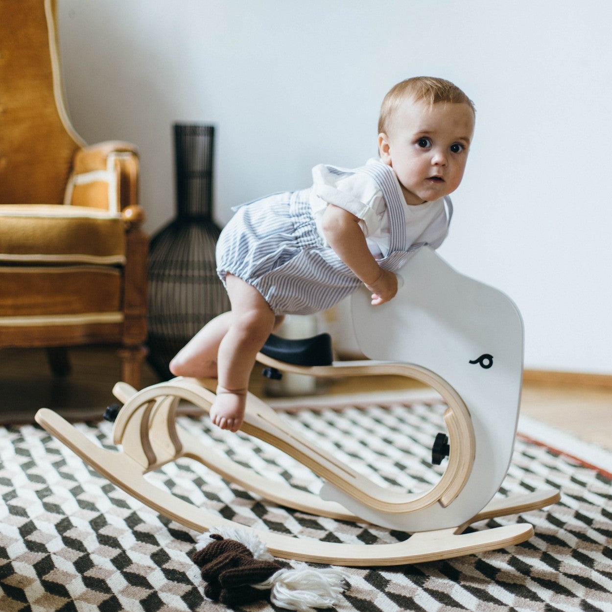 vauvan ja lasten keinulelu-lisäosa tasapainopyörään