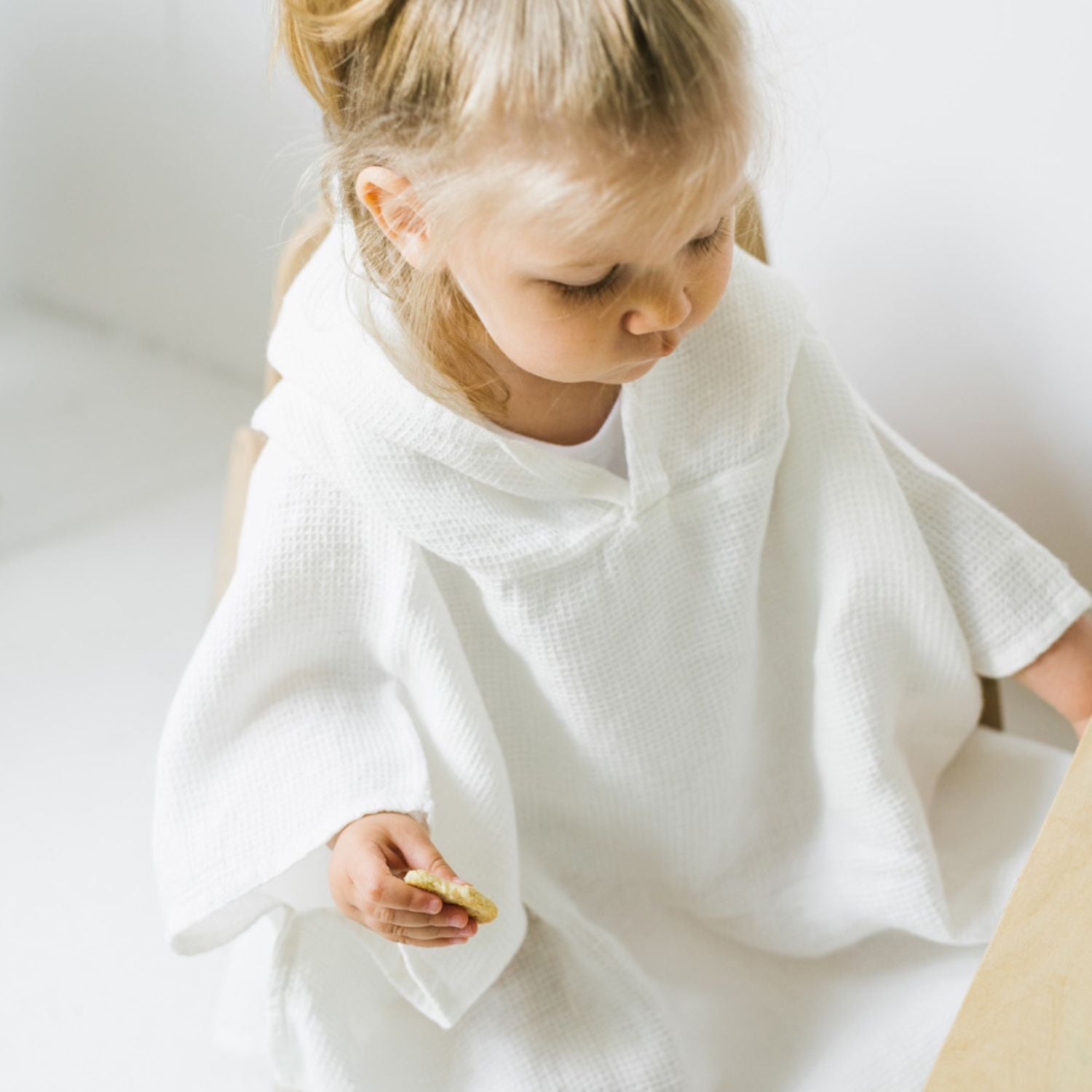 Linen Fine Waffle Poncho for Kids - White